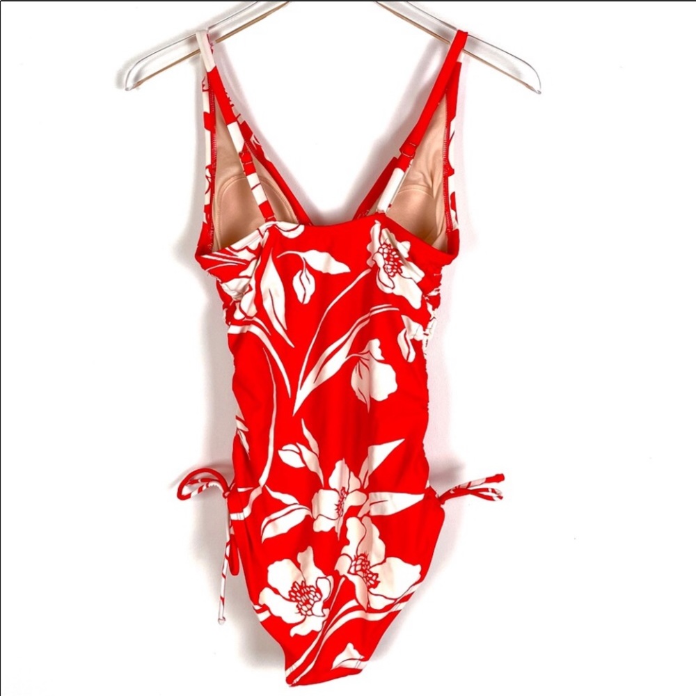 Kona Sol Hibiscus 🌺 print swimsuit - Picture 2 of 10